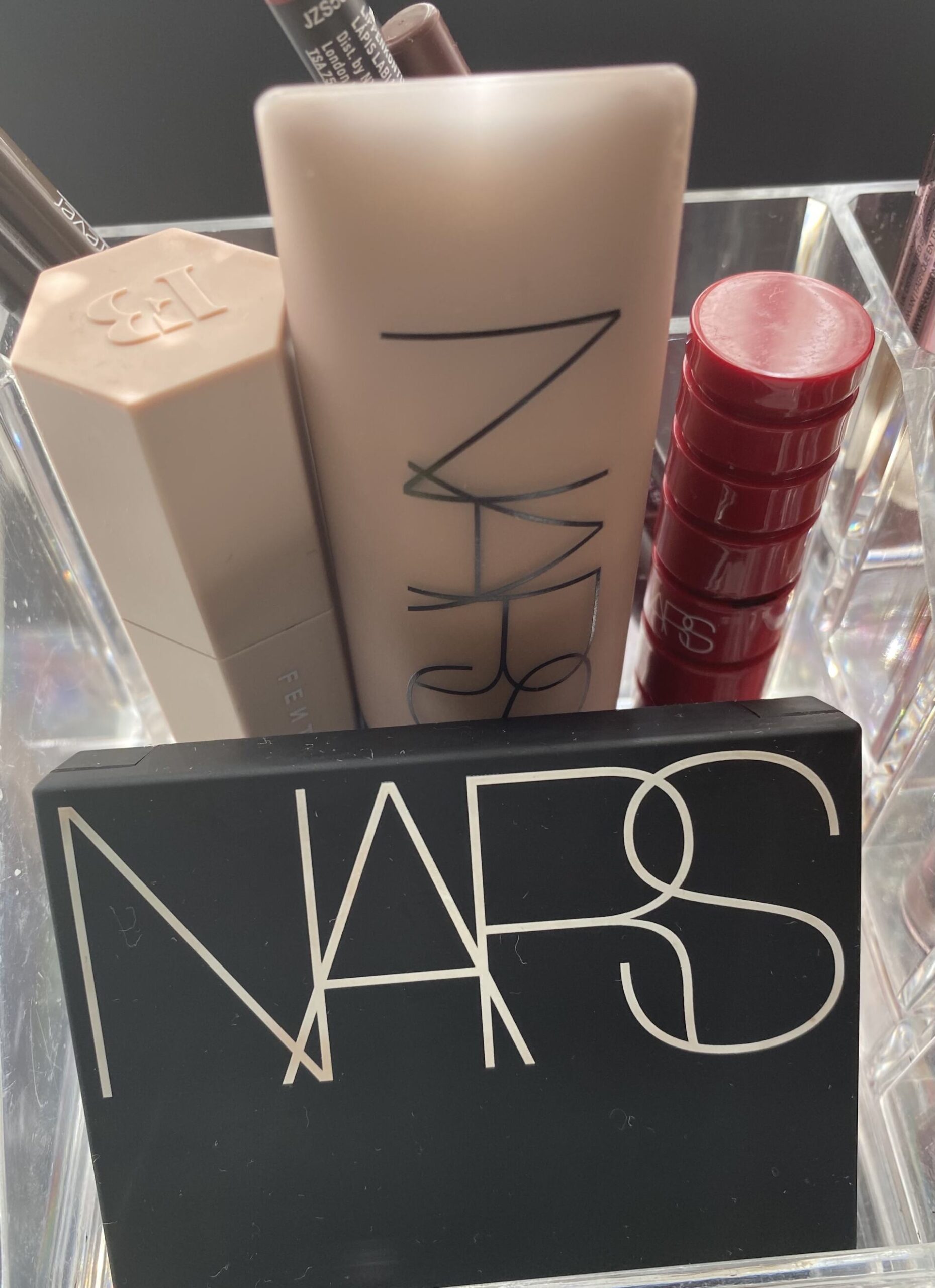 makeup organiser